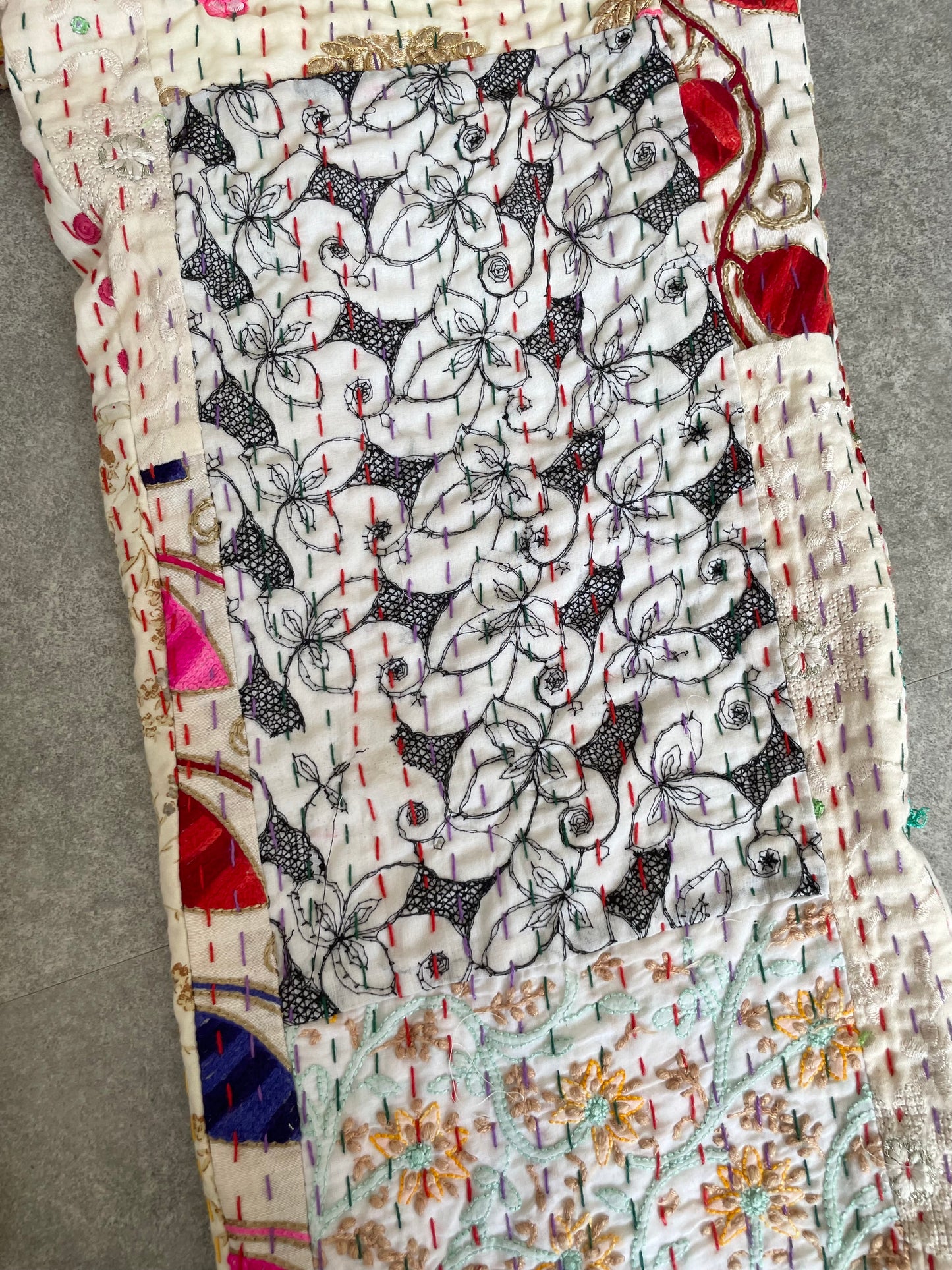④パッチワークパンツ
